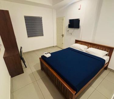 Kakkanad Hotel | Mansori Residency