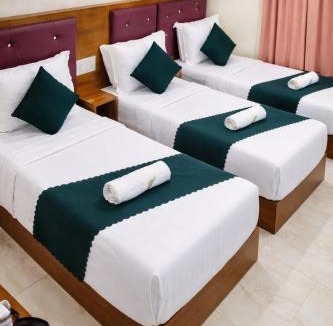 Masjid Bandar Hotel | Hotel Glow Star Residency - South Mumbai