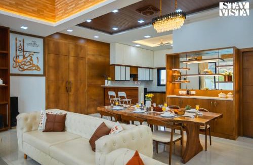 Lonavala Villa | StayVista at Pearl Hillview Mansion with Pool, Lawn