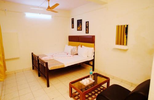 Periamet Hotel | Aruppukottai Nadar Lodge