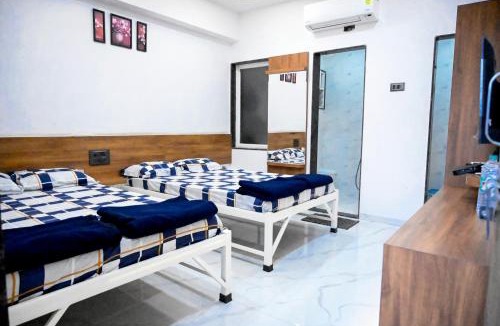 Jejuri Hotel | Laxman AC Lodge Jejuri - by Martandbhairav hospitality LLP