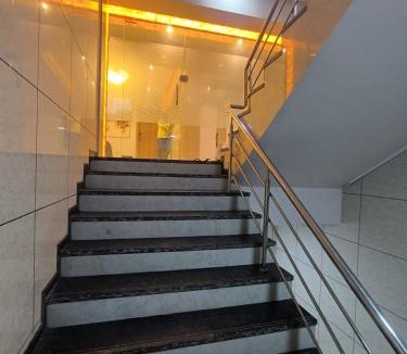 Vashi Hotel | Hotel Maharaja Inn