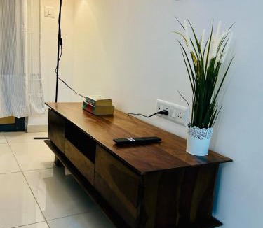 Hadapsar Apartment | Ena by StayVio, Amanora Park Town, Hadapsar, Pune