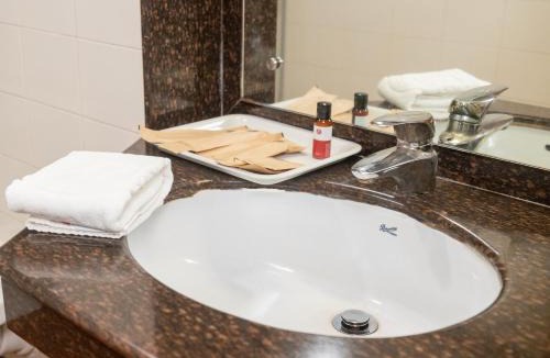 Dadar East Hotel | Ramee Guestline Hotel Dadar