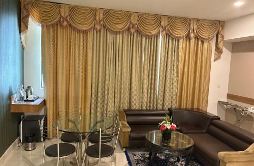 East Nada Hotel | Mangala Temple View
