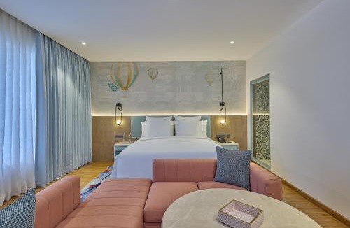 Vile Parle East Hotel | ICONIQA - The Lifestyle Hotel of Mumbai