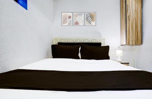 Prabhadevi Hotel | Hotel O Khar East Near Railway Station
