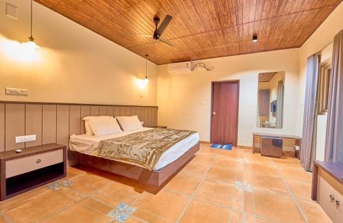 Mannarkkad Resort | Whispering Hills Pine Malhar Pool & Tent Attappadi by VOYE HOMES