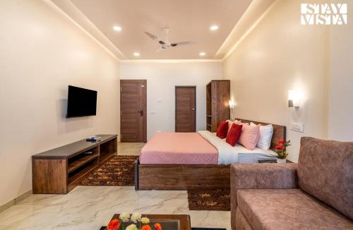 Nashik Apartment | Serenity Skies Apartment with Pool by VEO - Part of StayVista