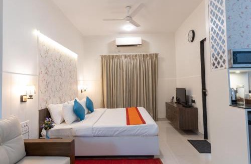 Erandwane Bed & Breakfast | Bauhinia