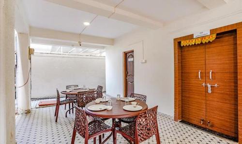 Paud Hotel | Via Royal Inn NS
