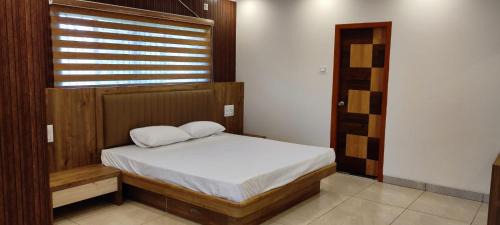 Beltangadi Hotel | Hotel Rays Inn Boarding & Lodging