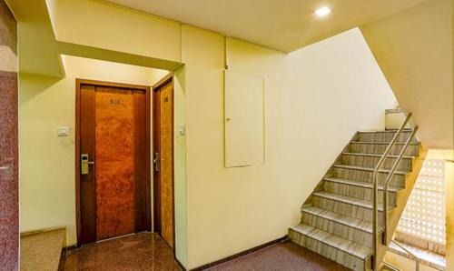 Vile Parle East Hotel | Via Jayshree