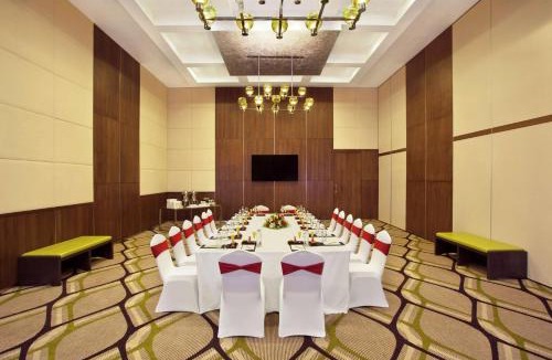 Statue Hotel | Hilton Garden Inn, Trivandrum