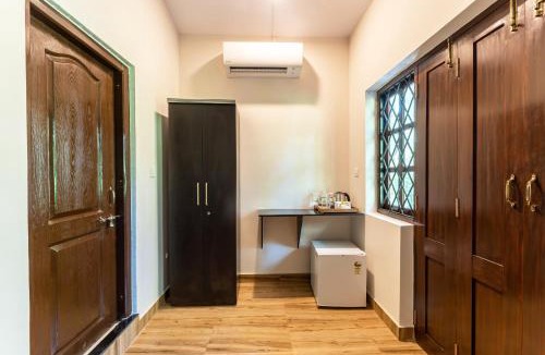 Sernabatim Villa | Villa Barbosa, 2 BHK Villa & Luxury Rooms near Colva, Sernabatim, Benaulim Beach