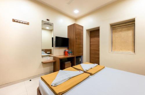 Girgaon Hotel | Hotel Balwas