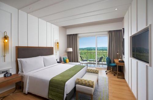 Sinquerim Hotel | Holiday Inn Goa Candolim