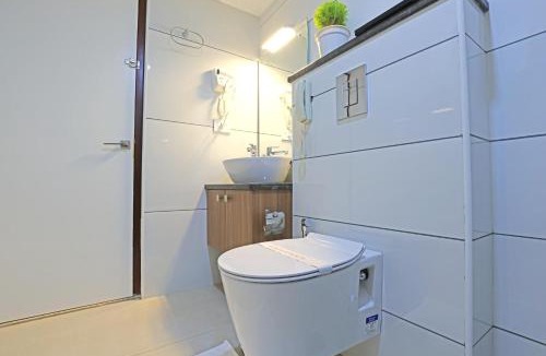 North Nada Hotel | Krishnavalsam Regency
