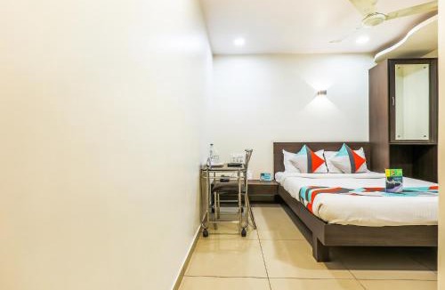 Sakinaka Hotel | FabHotel Adore Inn