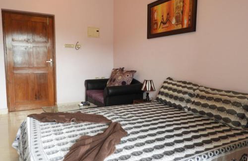 Sainagar Apartment | AF-6 Candolim with shared pool