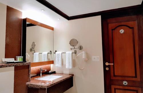 Statue Hotel | Residency Tower