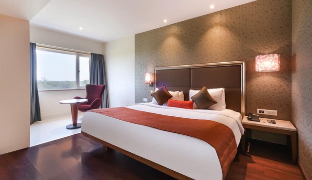 7 Apple Hotel Pimpri Pune