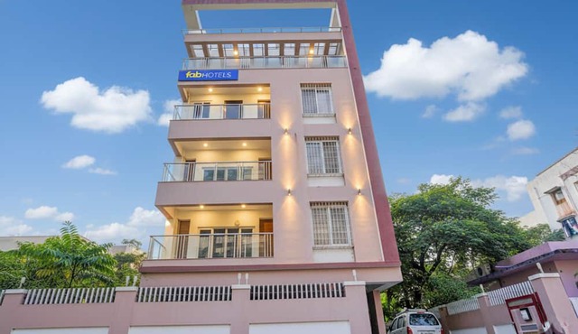 Fabhotel Rudra Residency