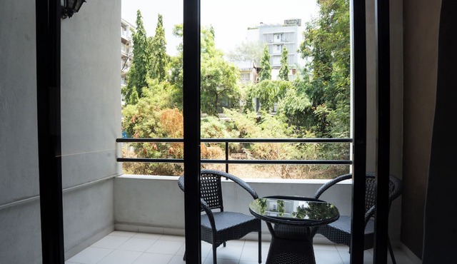 AR Suites Fontana Bay