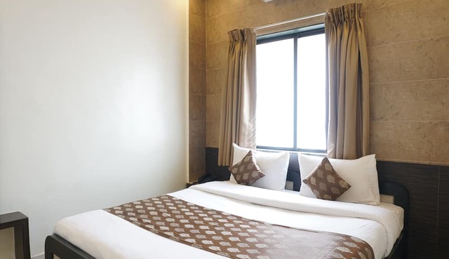 Hotel Pavitra