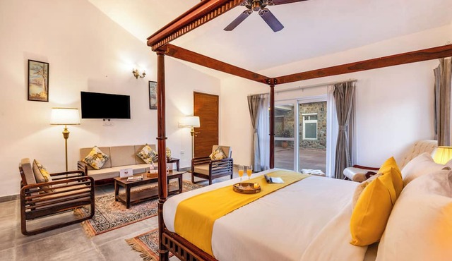 ELIVAAS The Aravalli Reserve Isley Villa in Faridabad