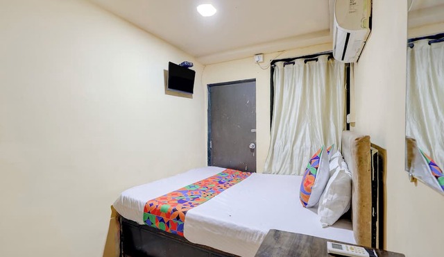 Fabhotel City Inn