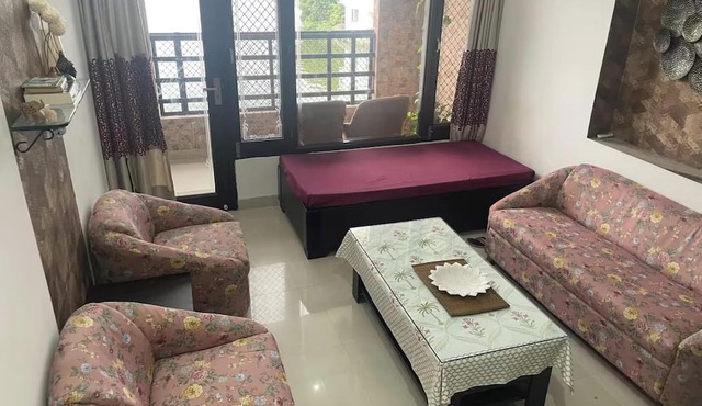 Serene Lakeside Homestay in Udaipur
