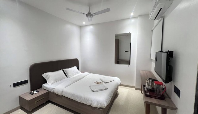 Hotel Grand Madhuram