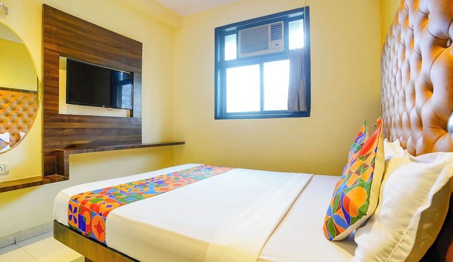 Fabhotel New Silver Elite