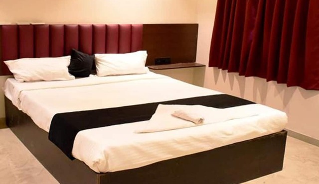 Fabhotel Lotus Executive