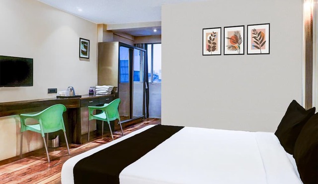Blissful Stays at Hadapsar Pune