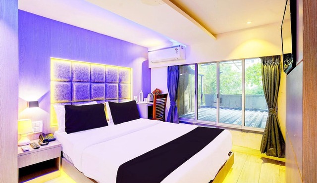 Pleasant Stays Near Powai Lake Mumbai