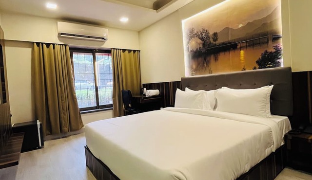 Discover Resorts Khandala