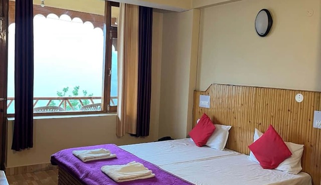 Goroomgo Chanderlata Cottage Naggar Kullu in Kullu