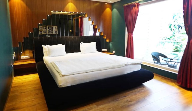 Vegas Villa by Shiloh Stays