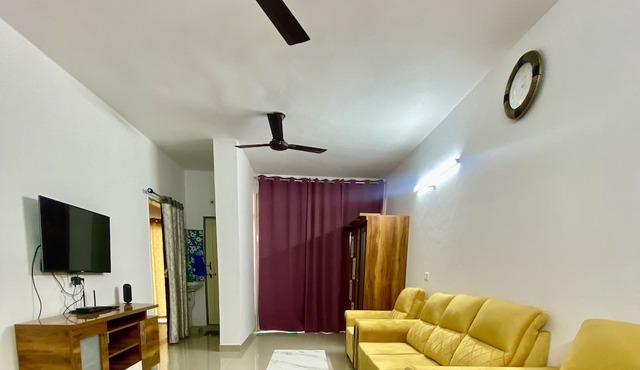 2 BHK Apartment in Pune. Pet Friendly!