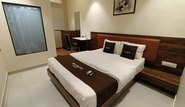 Hotel Moon Lite Residency Marve Malad