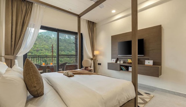ELIVAAS Panchvati Veloraa 3BHK in Solan