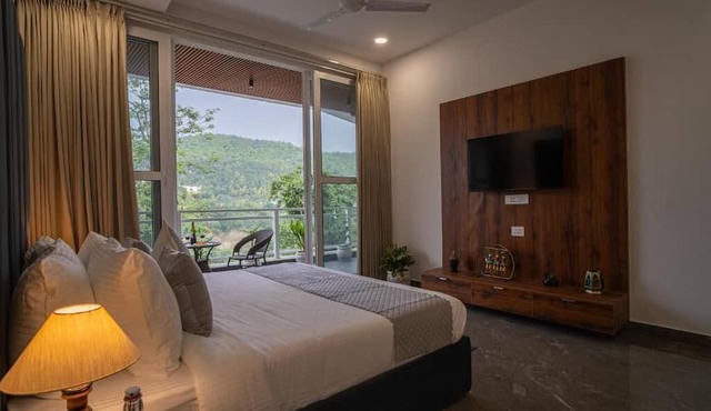 Alaya Stays Udgam Villas 5BHK Apartment