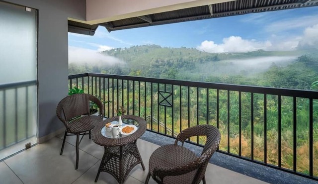 HILL SEASONS RESORT AND SPA