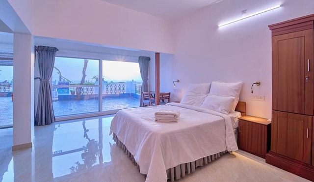 Alleppey Holiday Beach Resort VOYE HOMES