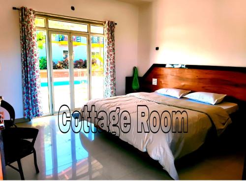 SRS VILLA with cottage