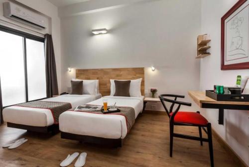 Clubhouse Vytilla by CheckIn, Kochi
