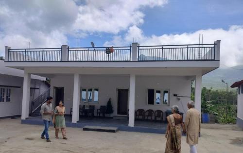 Giri Siri Hills View Homestay