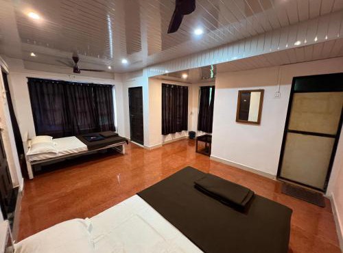 Beach Side Home Stay - Kihim